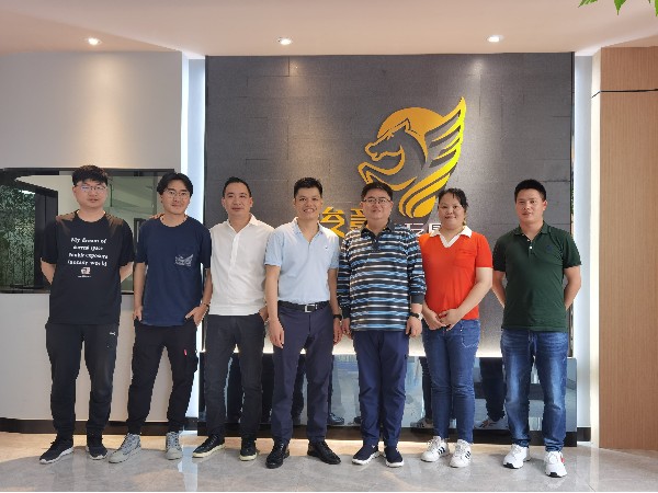 校企合作，推动人才培养与玩具设计创新